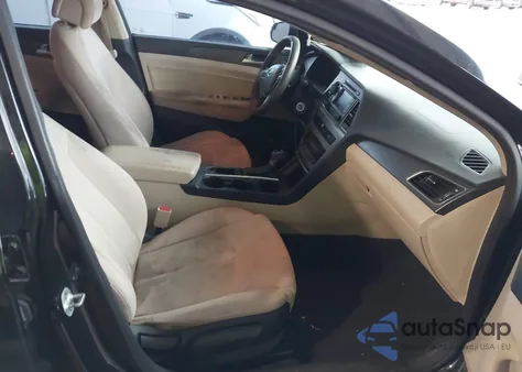 2015 Hyundai Sonata Sport z USA, uszkodzony, nr VIN 5NPE34AF0FH104104